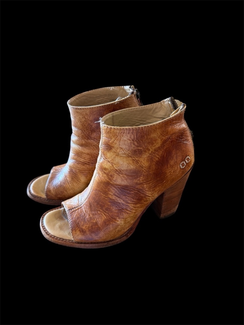 BED|STU Distressed Tan Open-Toe Leather Mules